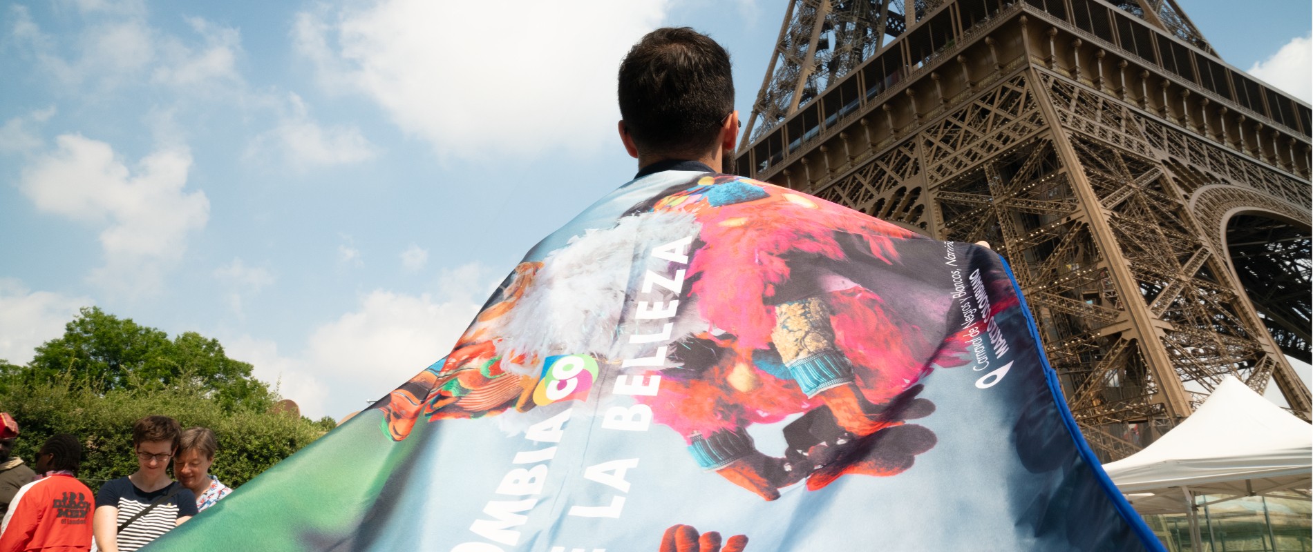 Bandera de Colombia en Paris