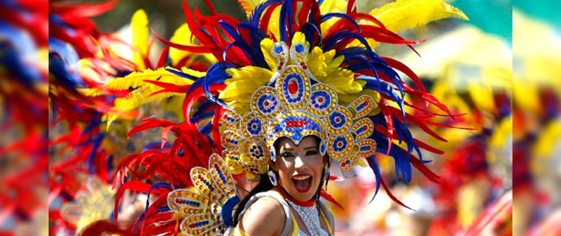 Mujer en carnaval de Colombia