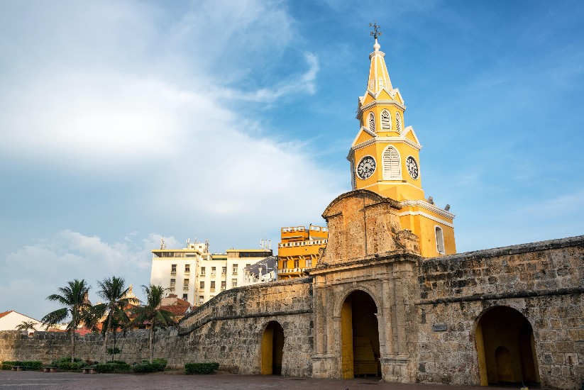 Torre del Reloj en la Ciudad amurallada, Cartagena.