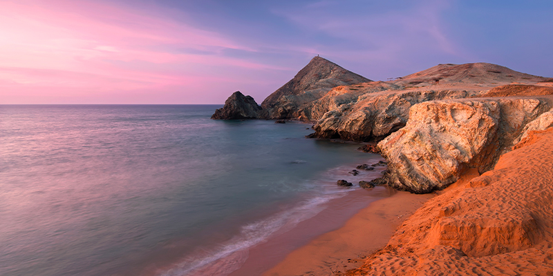 Atardecer en La Guajira, un lugar en donde se siente la cultura colombiana – Hermoso atardecer en La Guajira, Colombia | Marca País Colombia