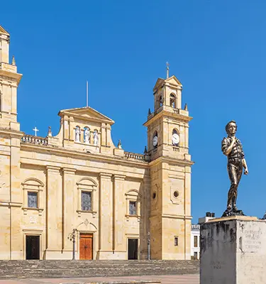 Basílica de la Virgen de Chiquinquirá en Colombia