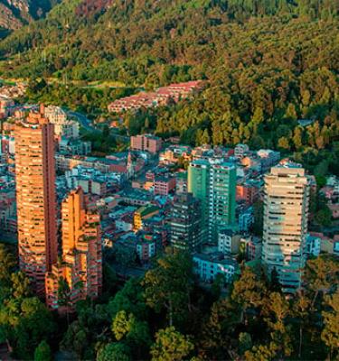 Recorrido por La Macarena, un barrio en medio del centro cultural de la capital colombiana